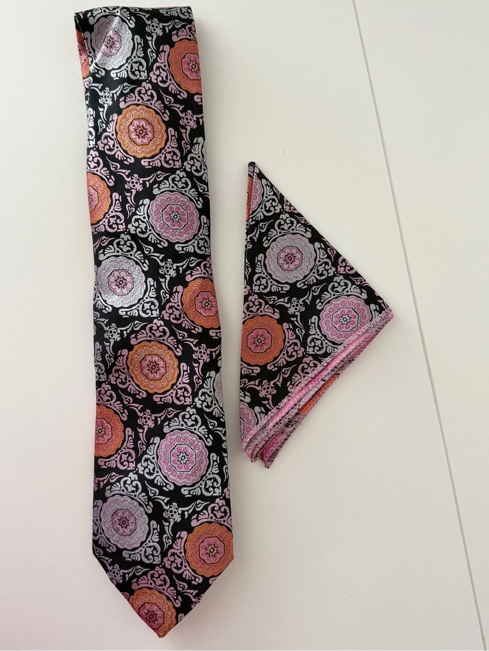 Bruno Conte Silk Tie & Pocket Square Set Black Pink Coral Medallion Paisley